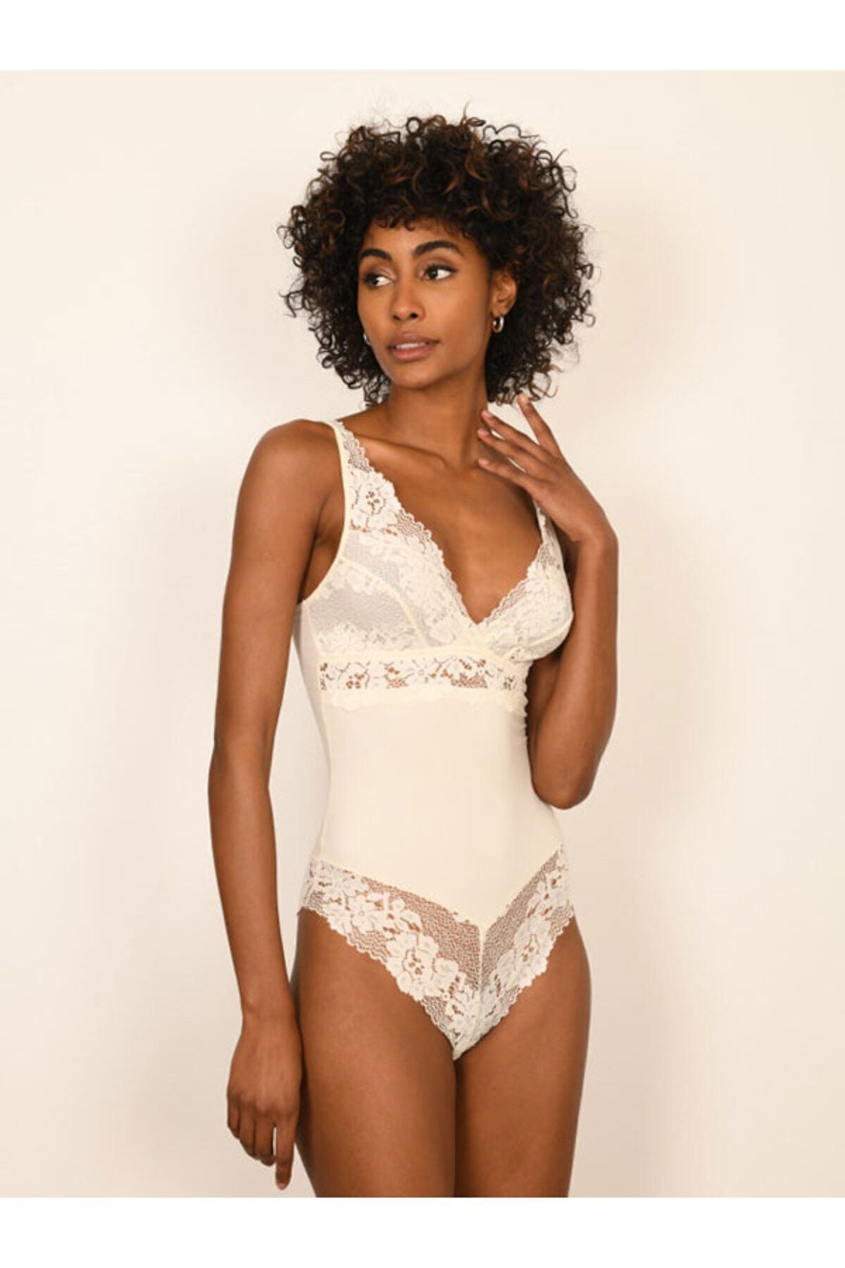 Elysia Dantelli Body