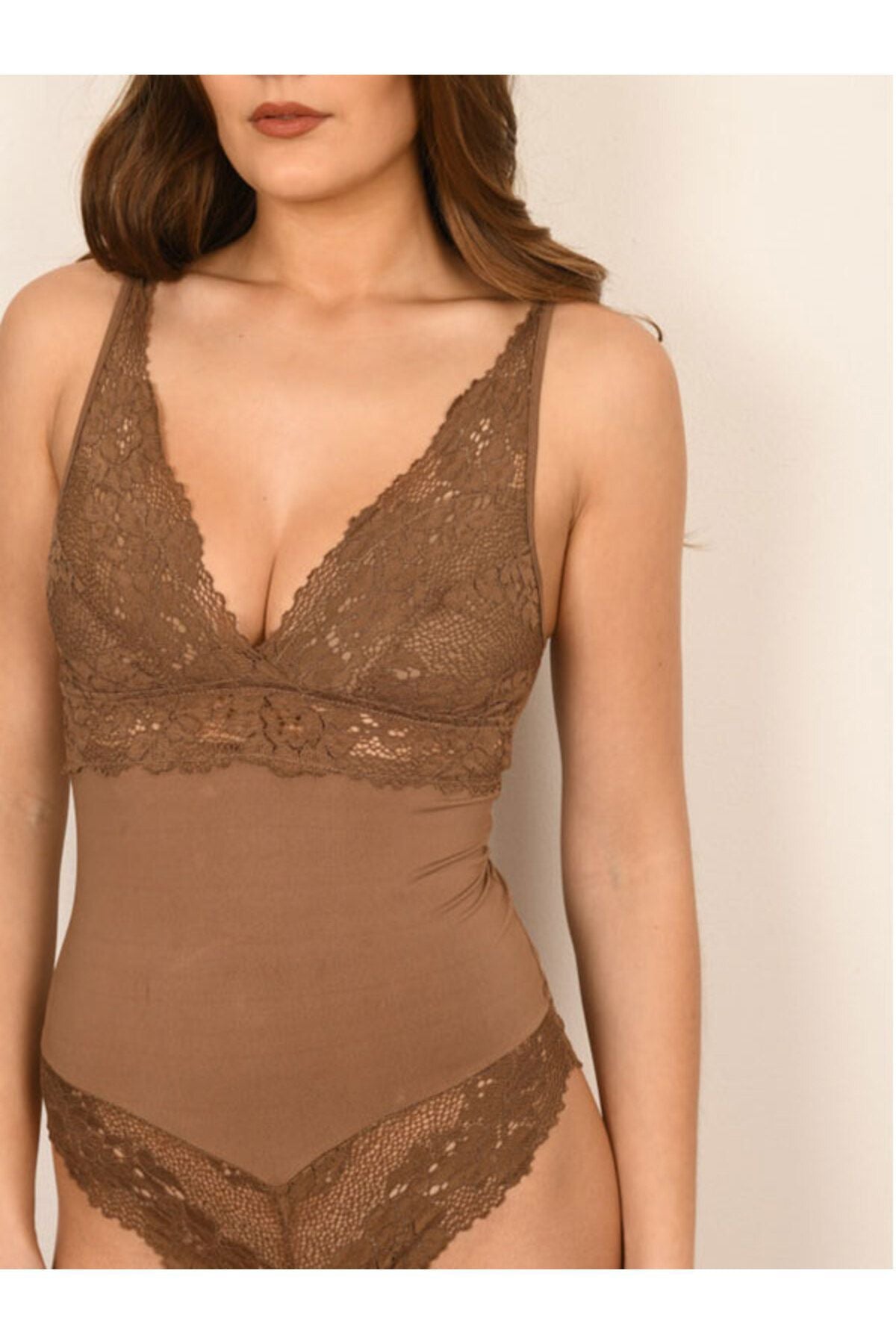 Elysia Dantelli Body